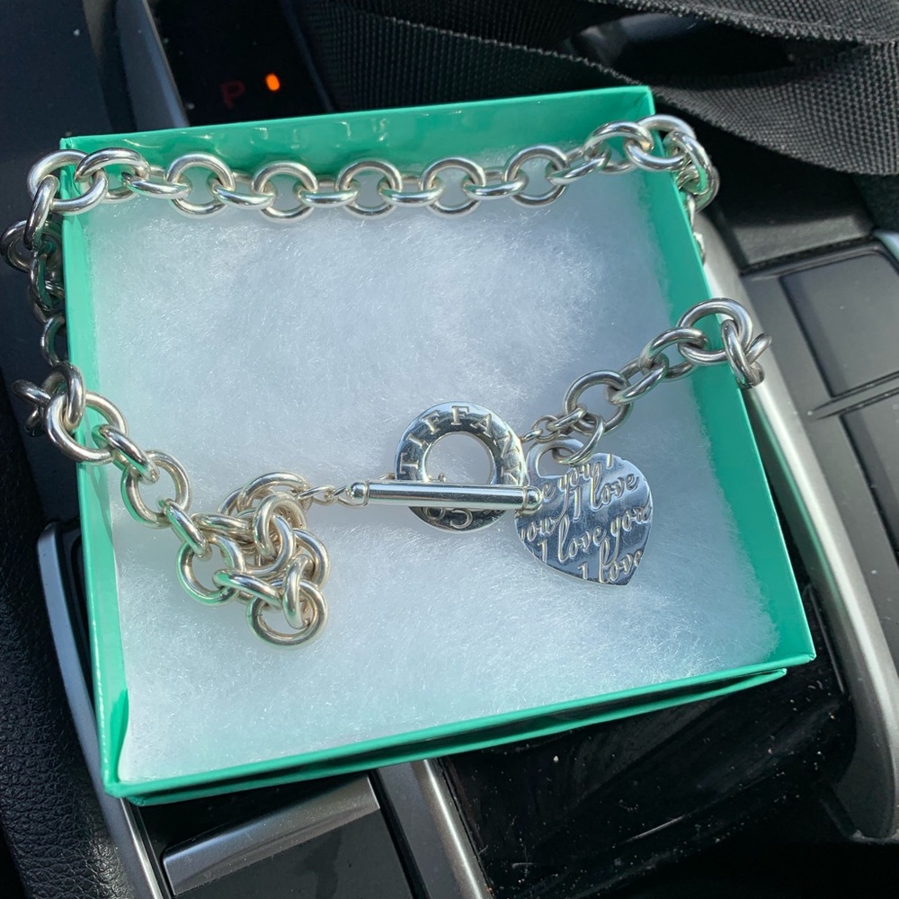 NWOT TIFFANY & CO TOGGLE  NECKLACE. VERY RARE